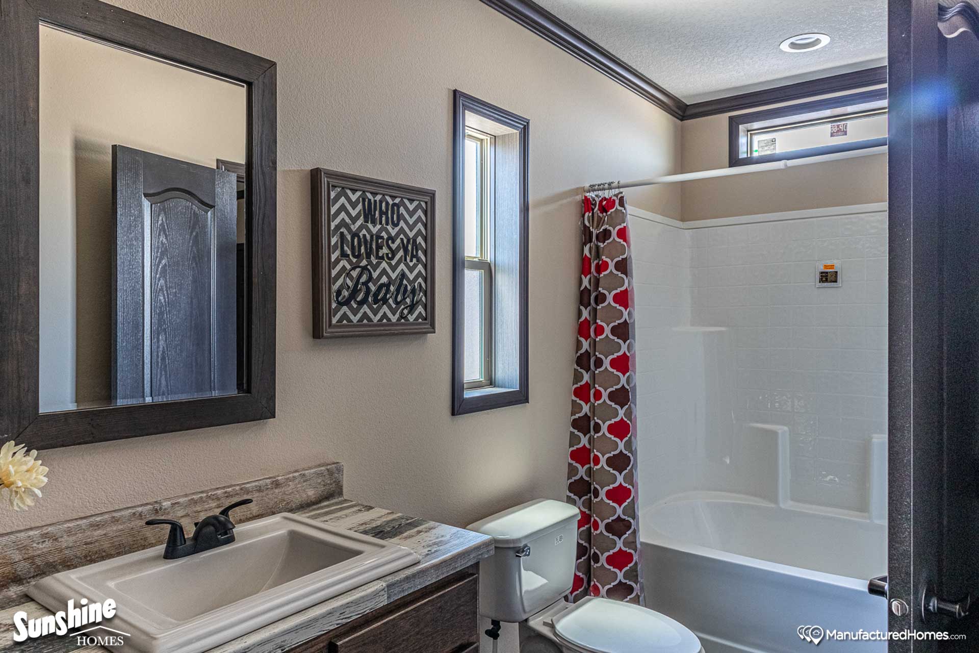 Pri3268-2004 bathroom home features