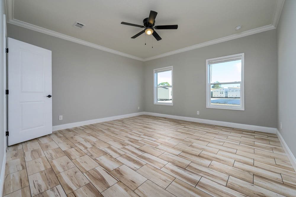 Edgewater ii interior home features