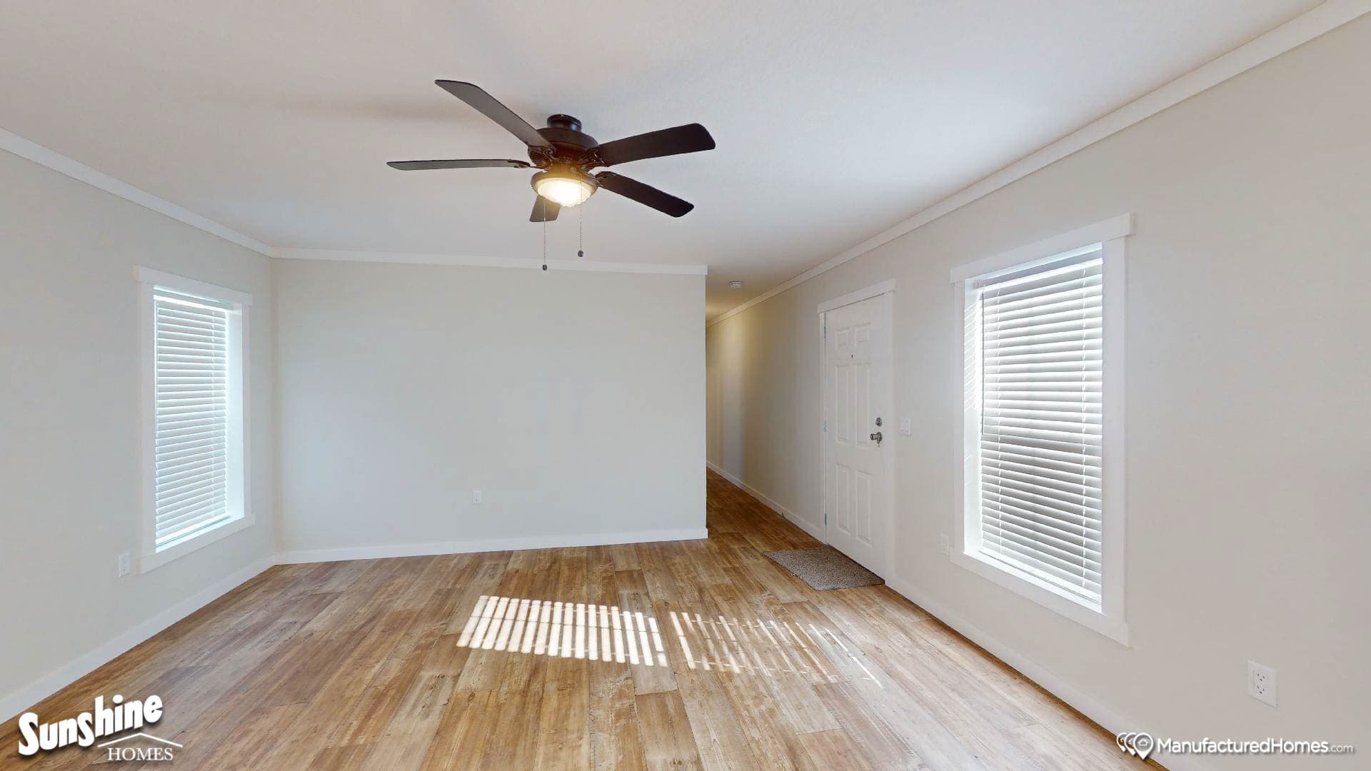 Chc1680-101 interior home features