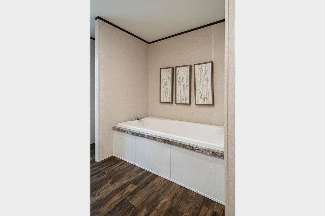 Nm3260f bathroom home features