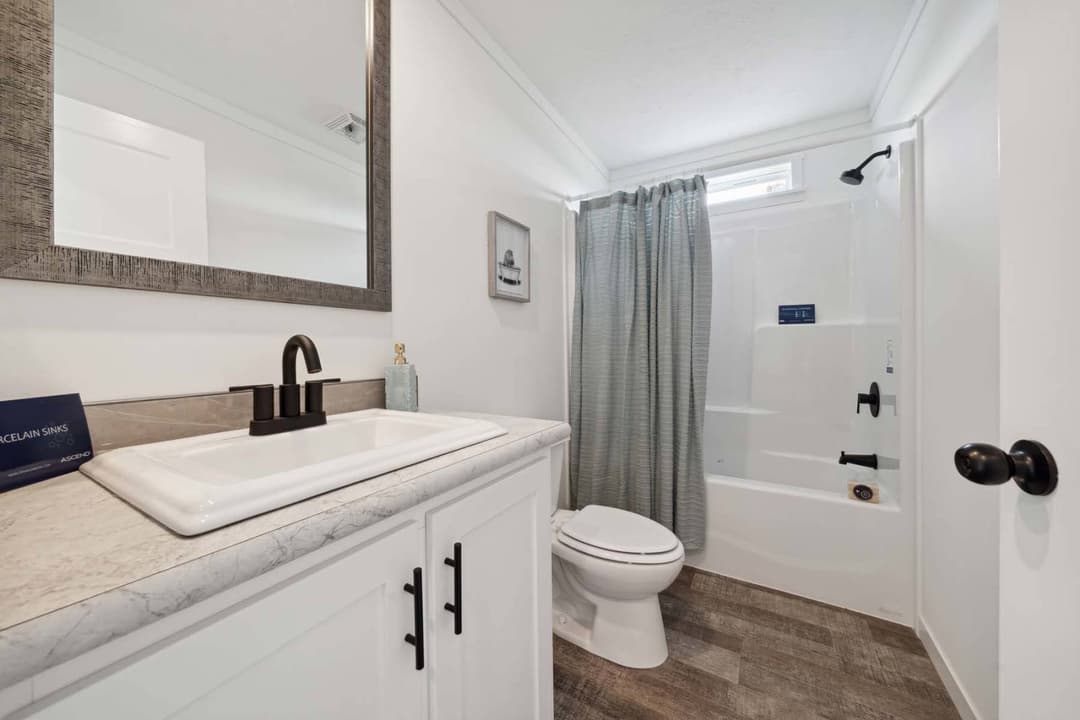 Pursuit bathroom home features
