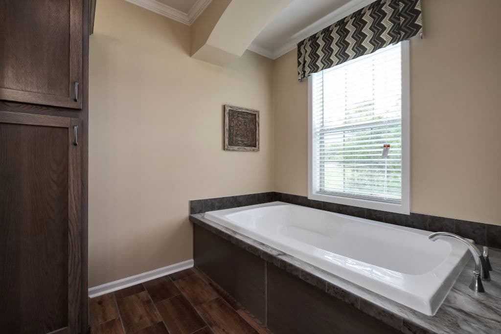 Andrew bathroom home features