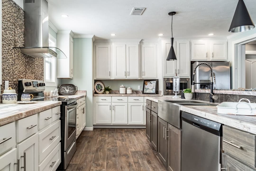 Delmar kitchen home features