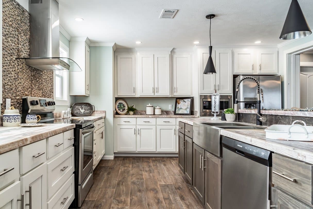 Delmar kitchen home features