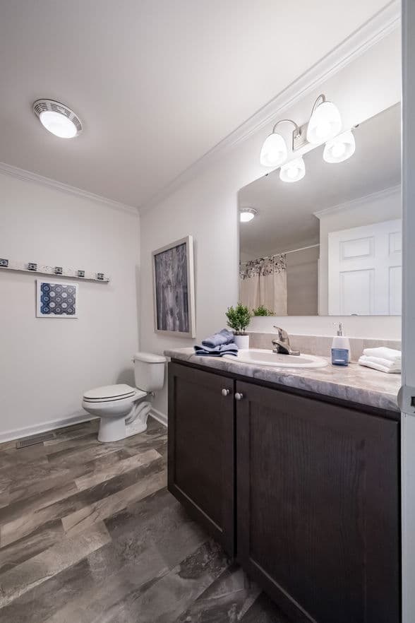 Blueridge limited 28603b bathroom home features