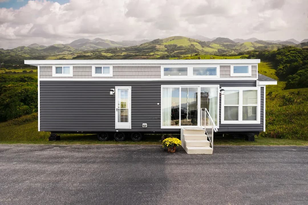 Island 6243 elevation and exterior home features