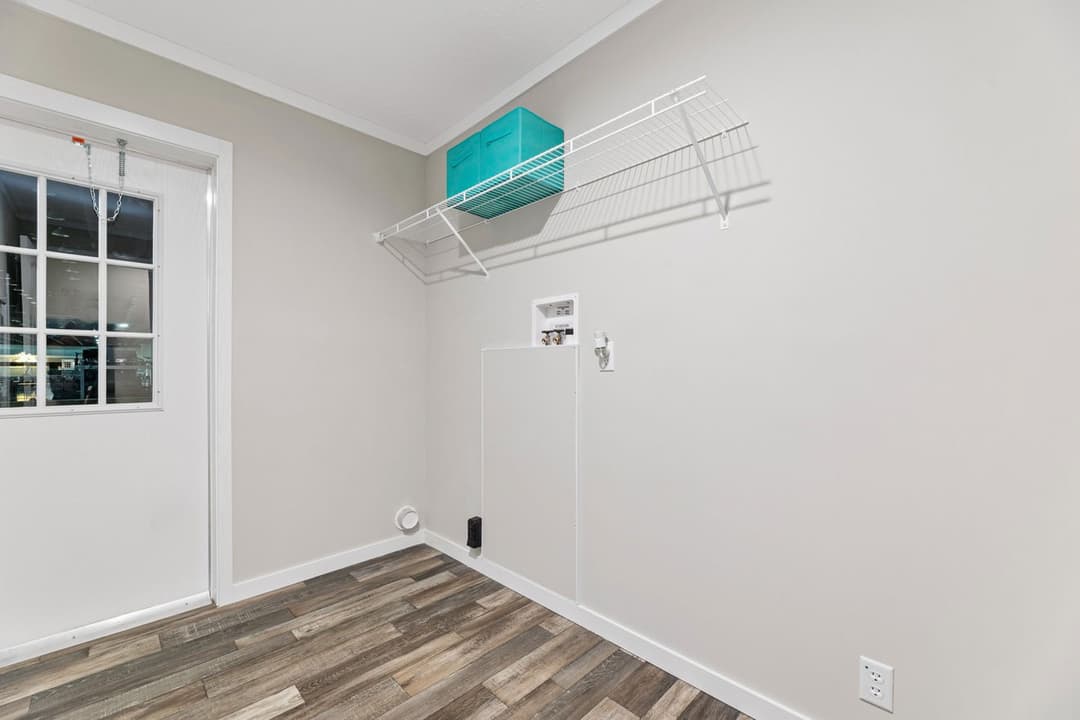 K2 32764p interior home features