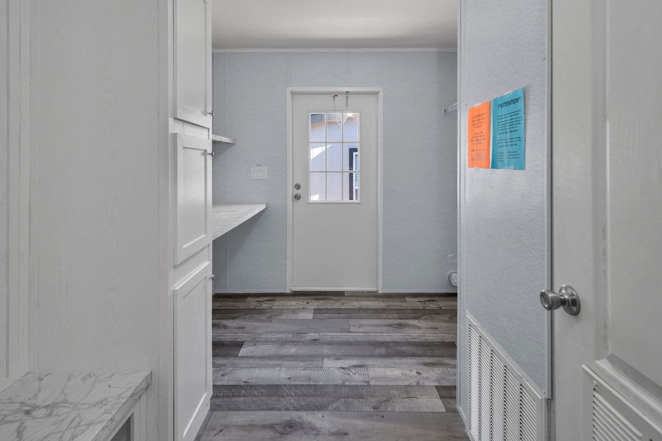 Valu premier 32643g interior home features