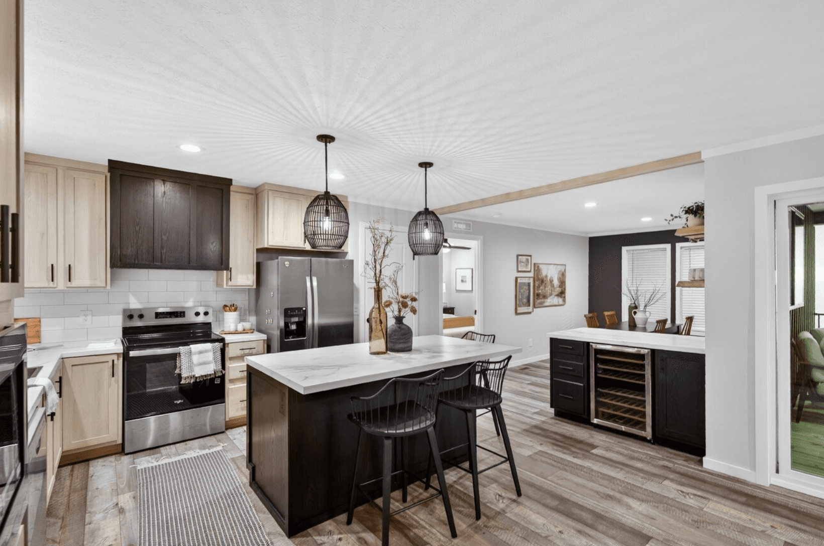 Axis 32563n kitchen home features