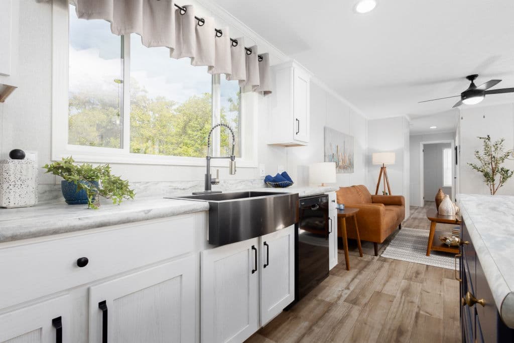 Astro creations singlewide 1a2081-p kitchen home features