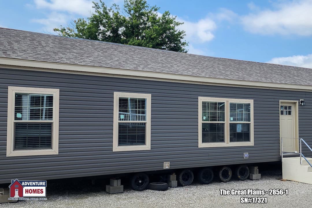 Great plains | 2856-1 hero, elevation, and exterior home features