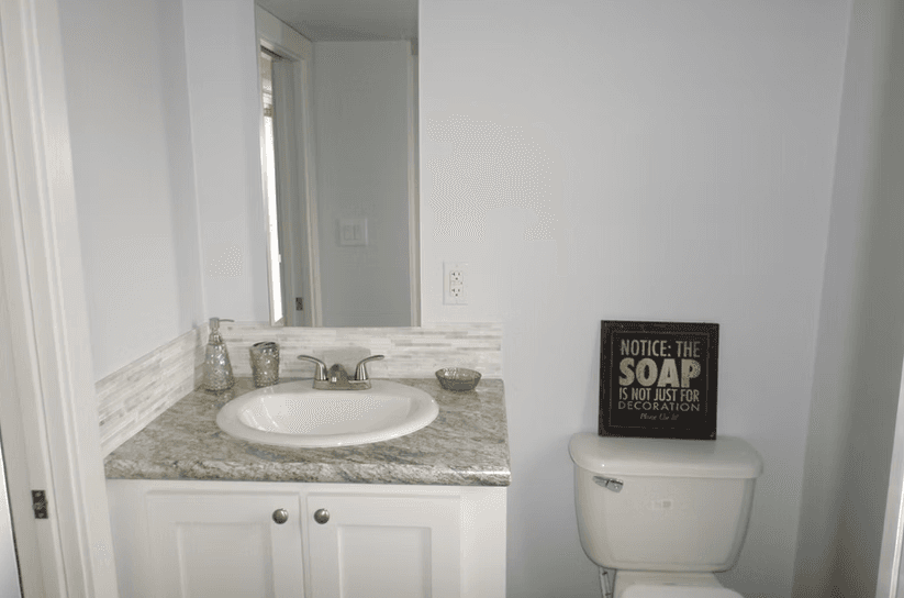 Eagles landing bathroom home features