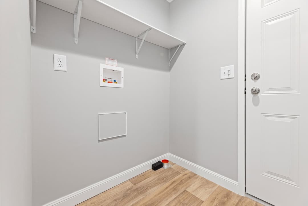 Cumberland duplex interior home features