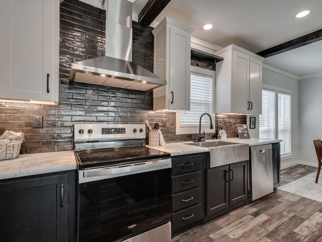 Answer house 28604a kitchen home features