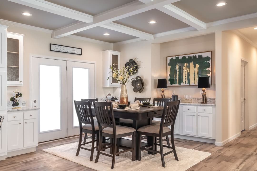 Super 68 elite interior home features