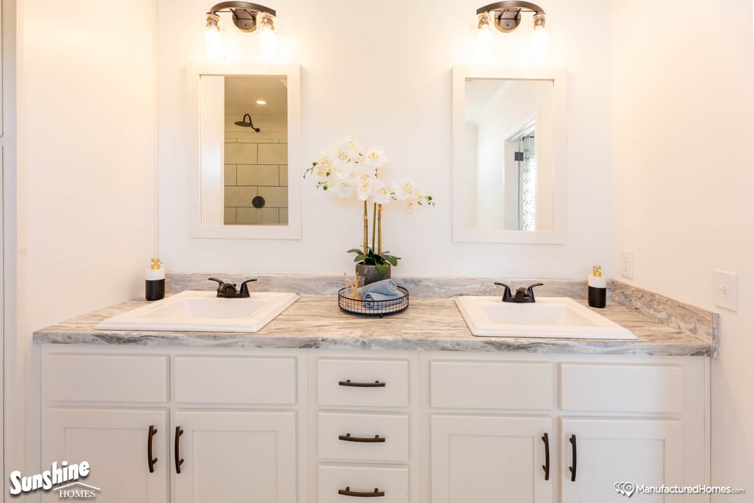 Pri3280-2040 bathroom home features