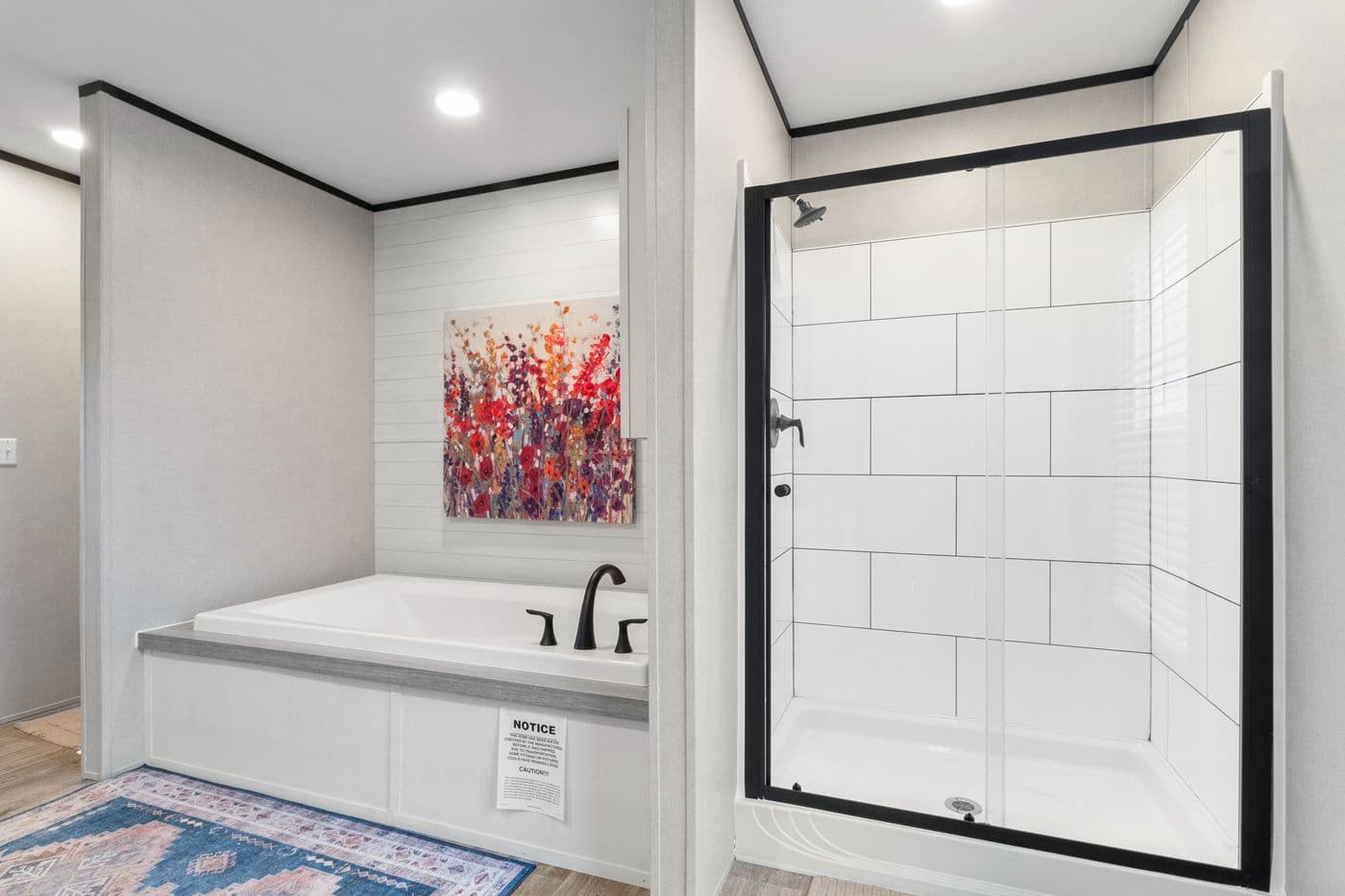 Hercules bathroom home features