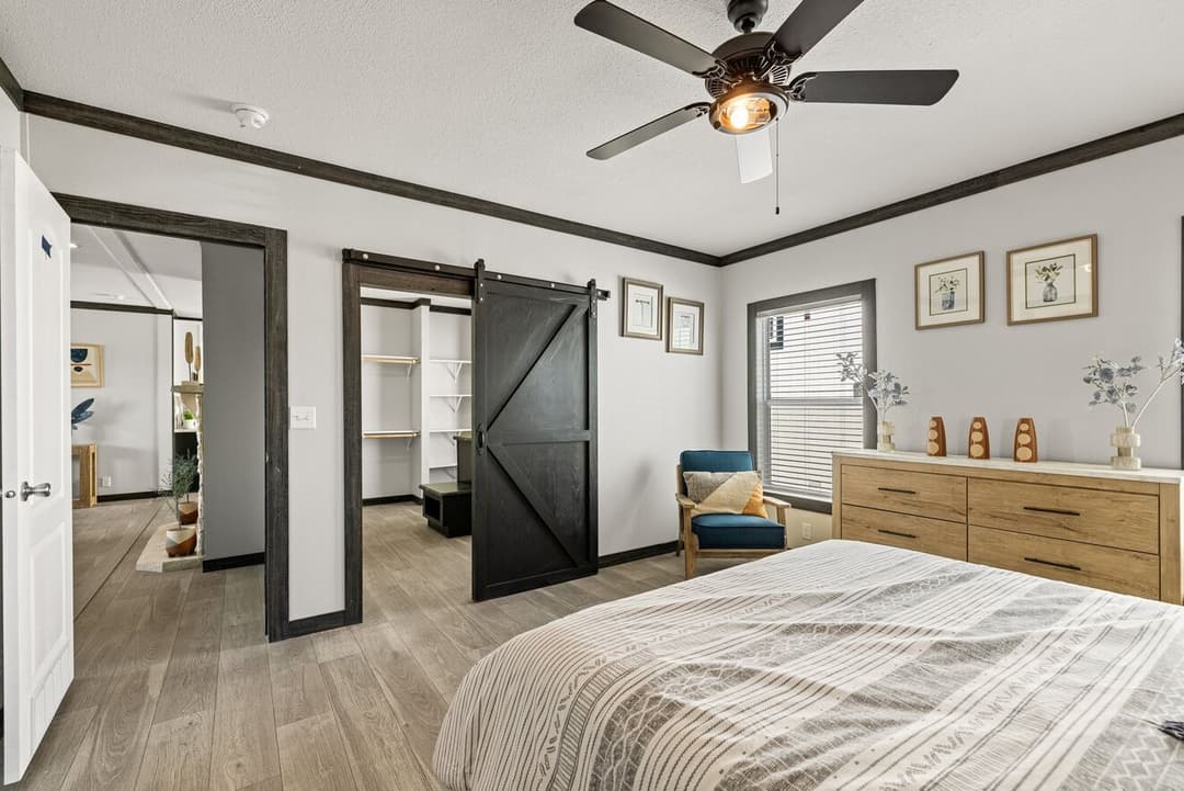 Pecan valley  30603p bedroom home features