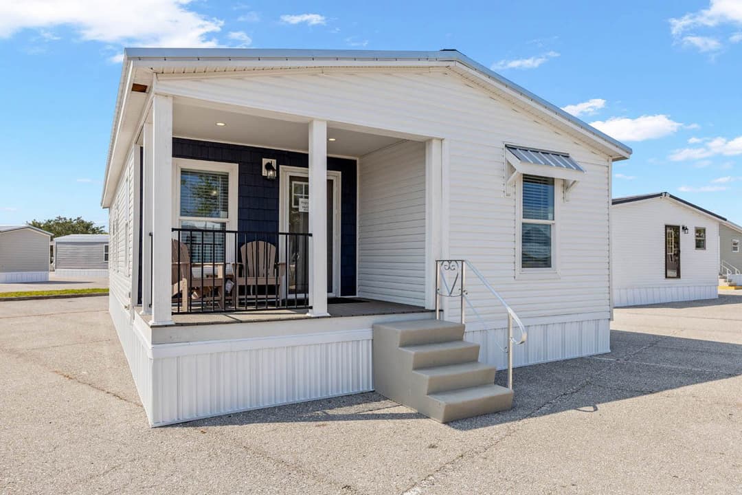 Sanibel exterior home features