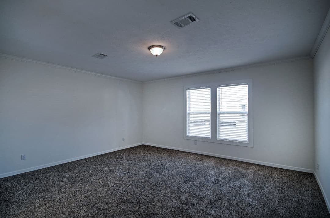 Sardis bedroom home features