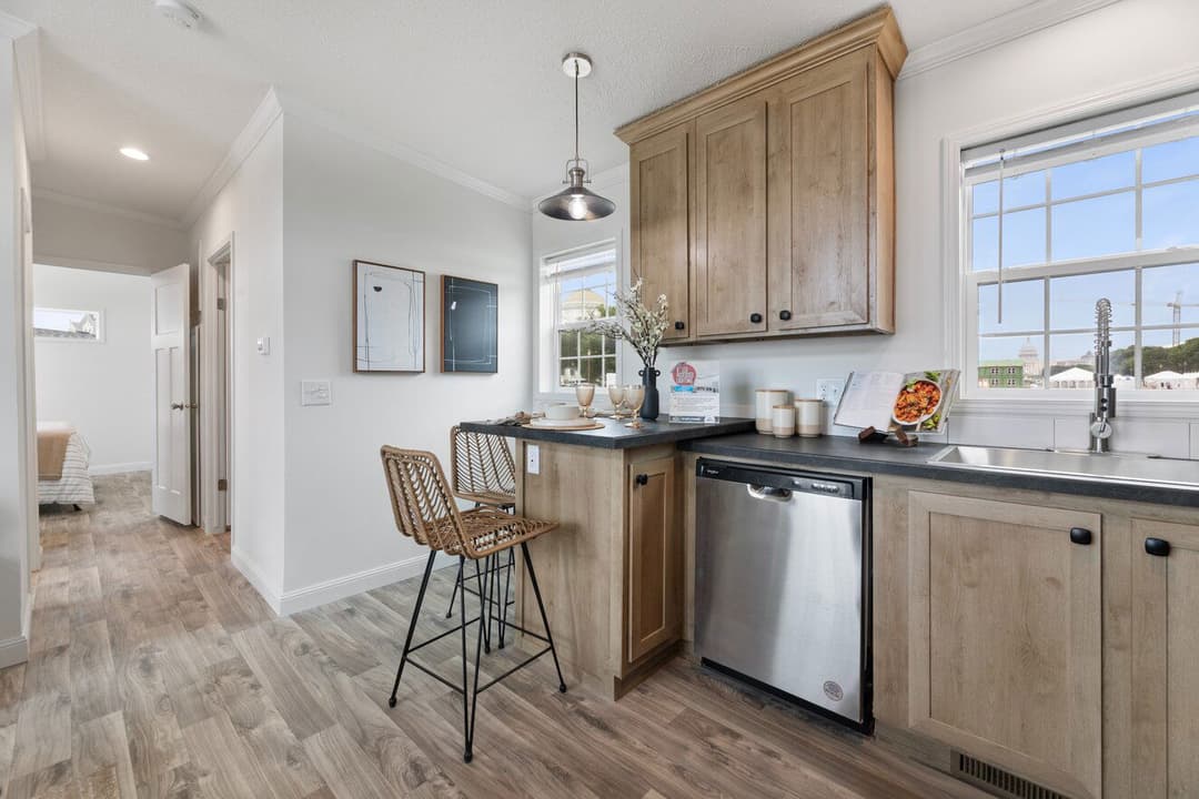 Blue ridge duplex kitchen home features