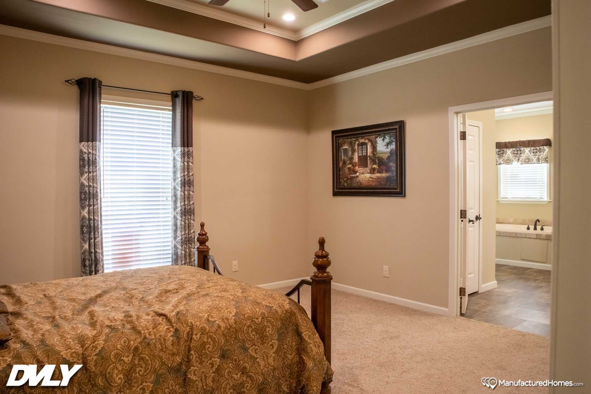Briarritz bedroom home features