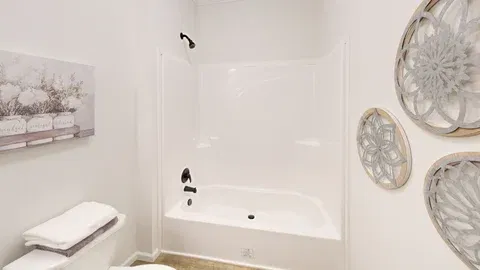 Mod4683z bathroom home features