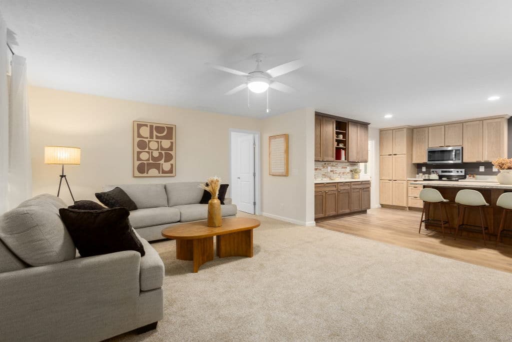 Essence 20 interior home features