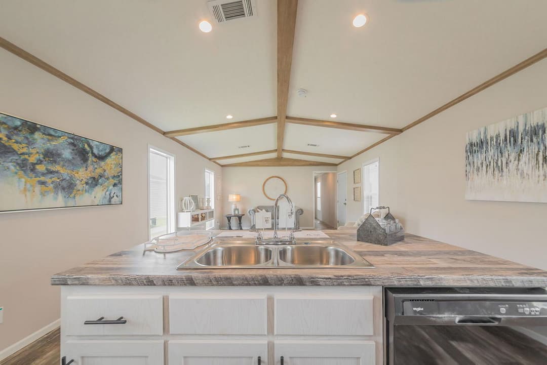 The loyola by champion kitchen home features