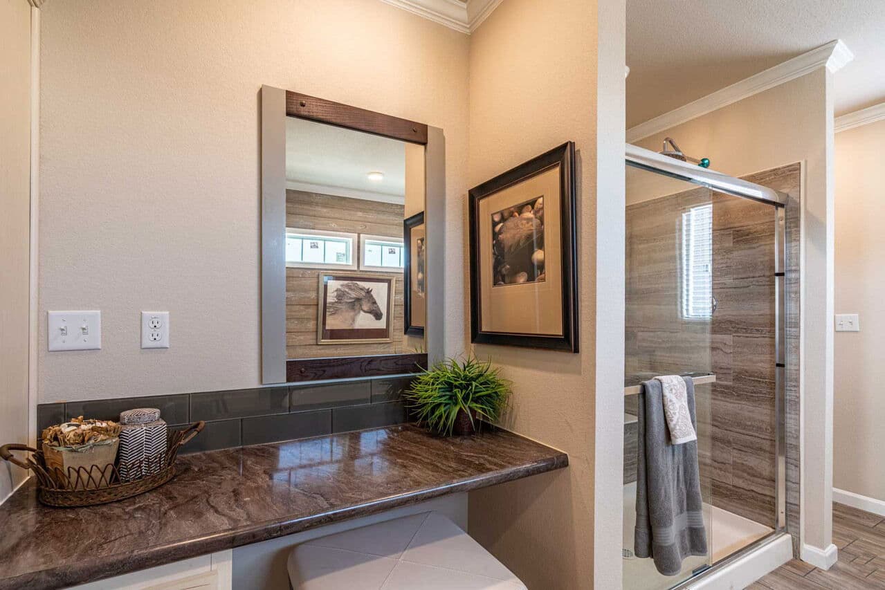 Urban homestead 28563c bathroom home features