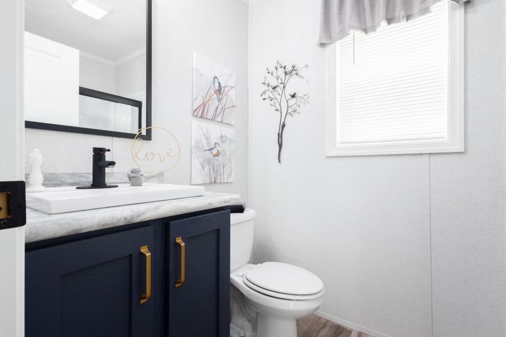 Astro creations singlewide 1a2081-p bathroom home features