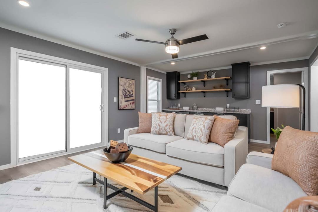 Bourbon interior home features