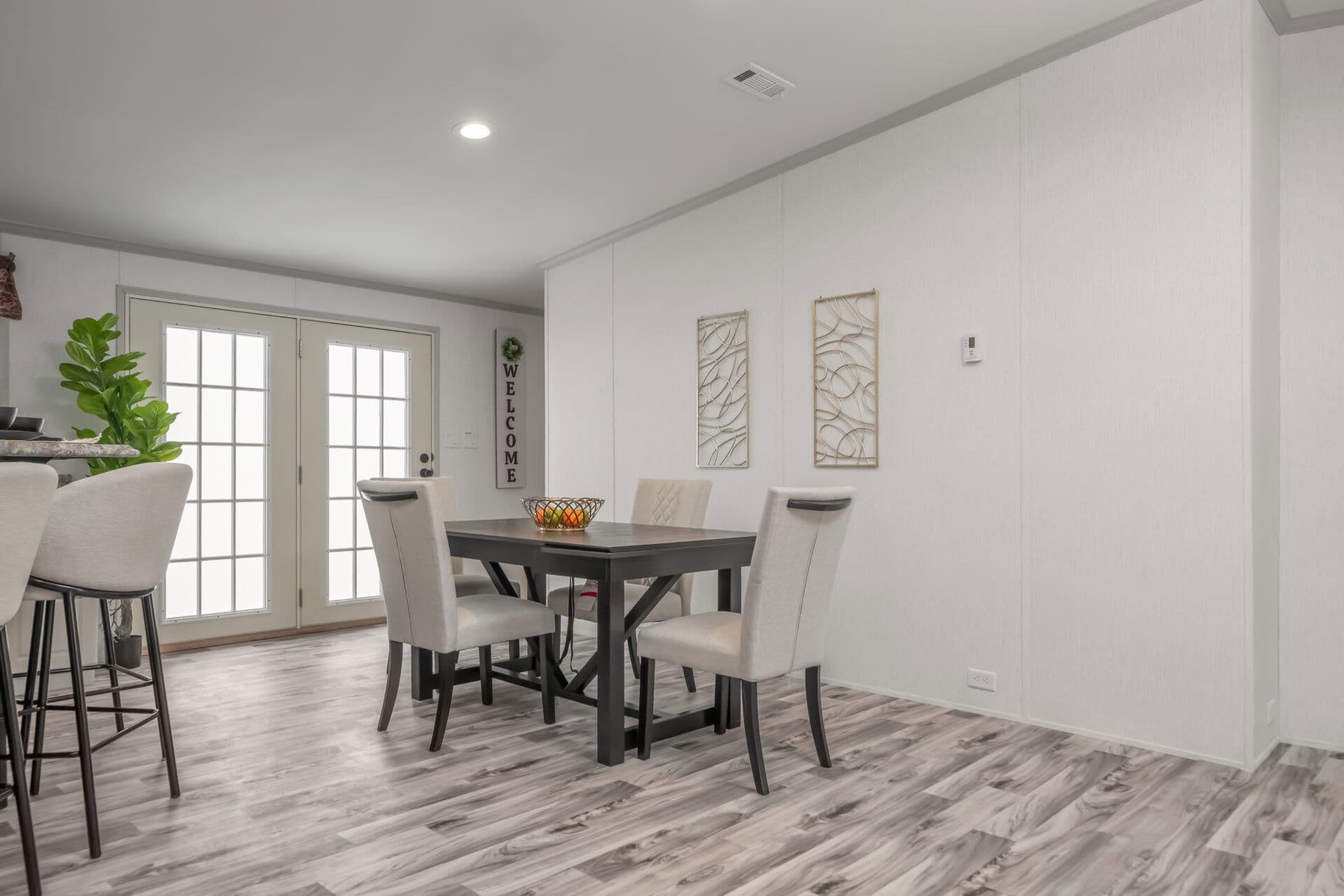 Doublewide h-32×56-42a interior home features