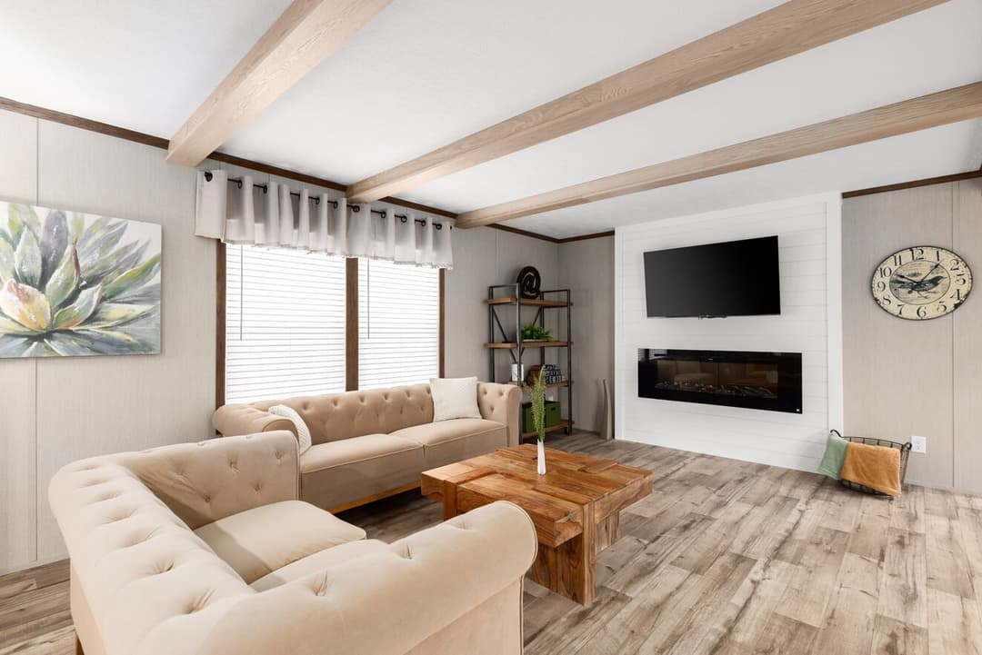 Regulus interior home features