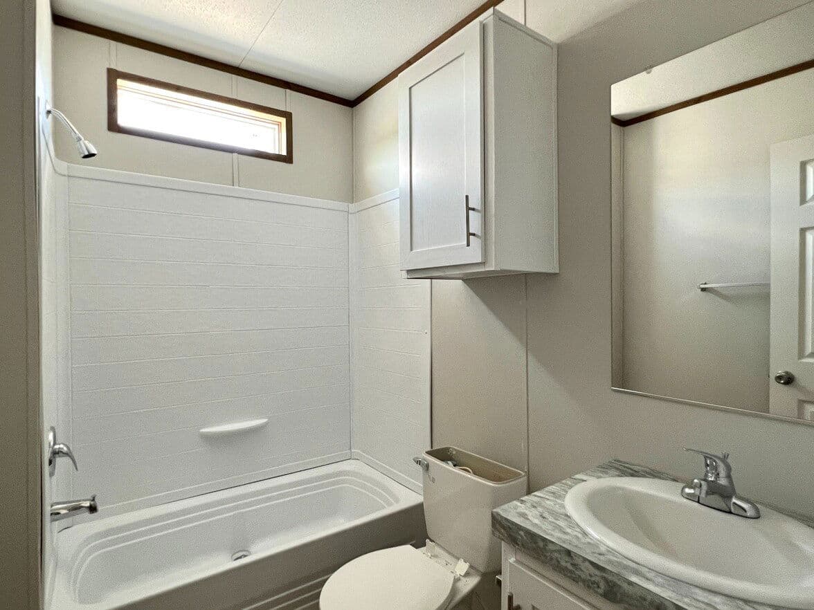 Valuhomes 16763v bathroom home features