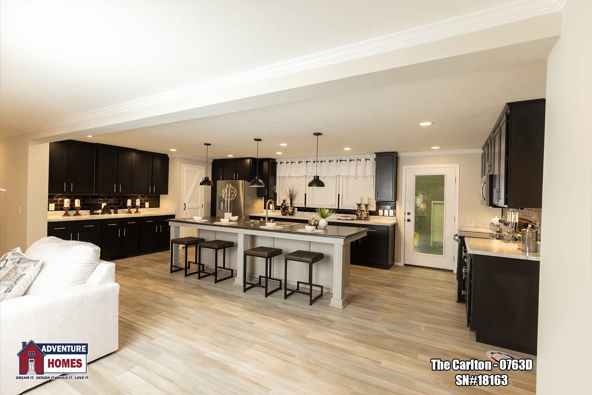 Carlton | 0763d interior home features