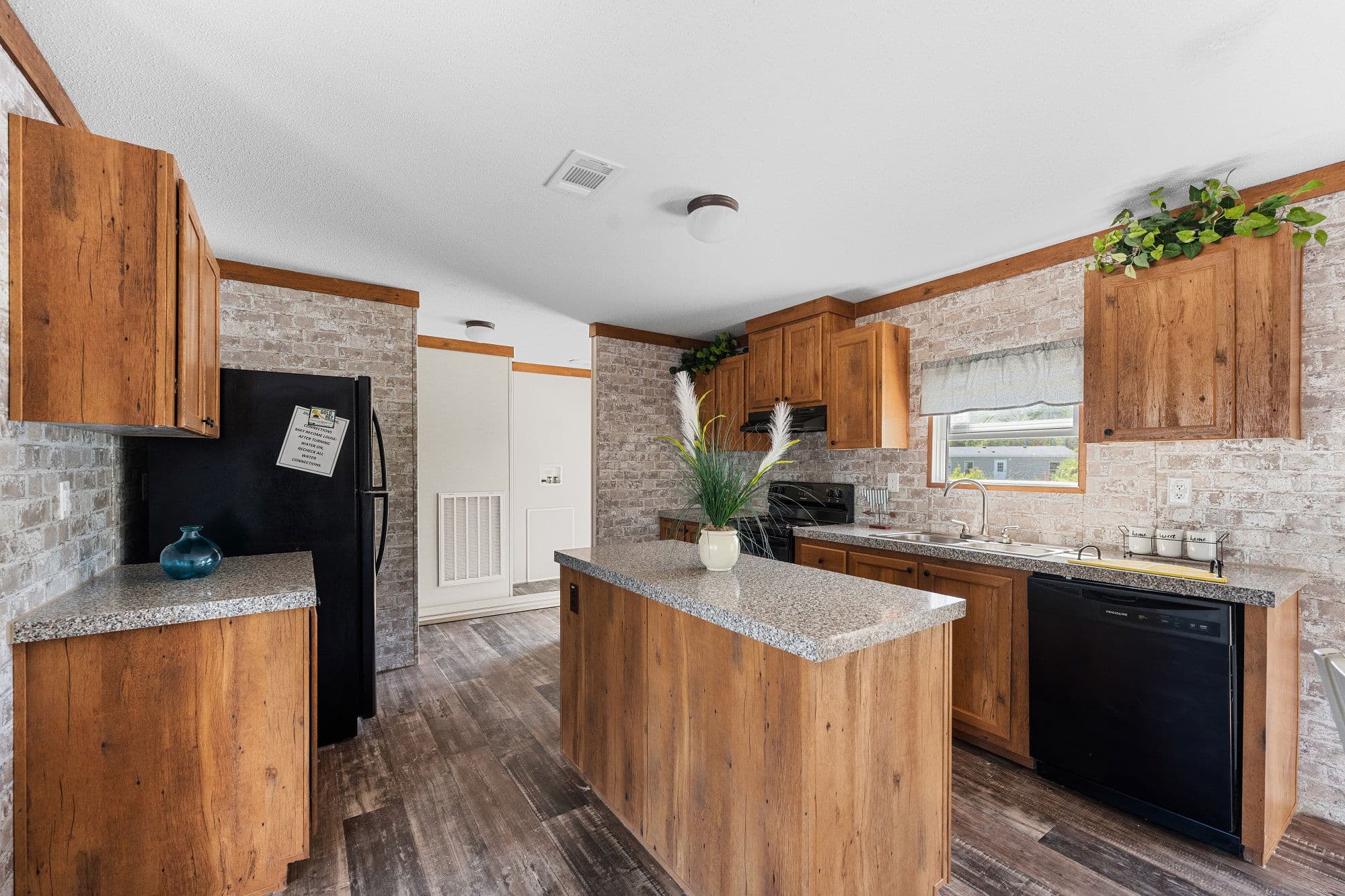 Sprinter kitchen home features