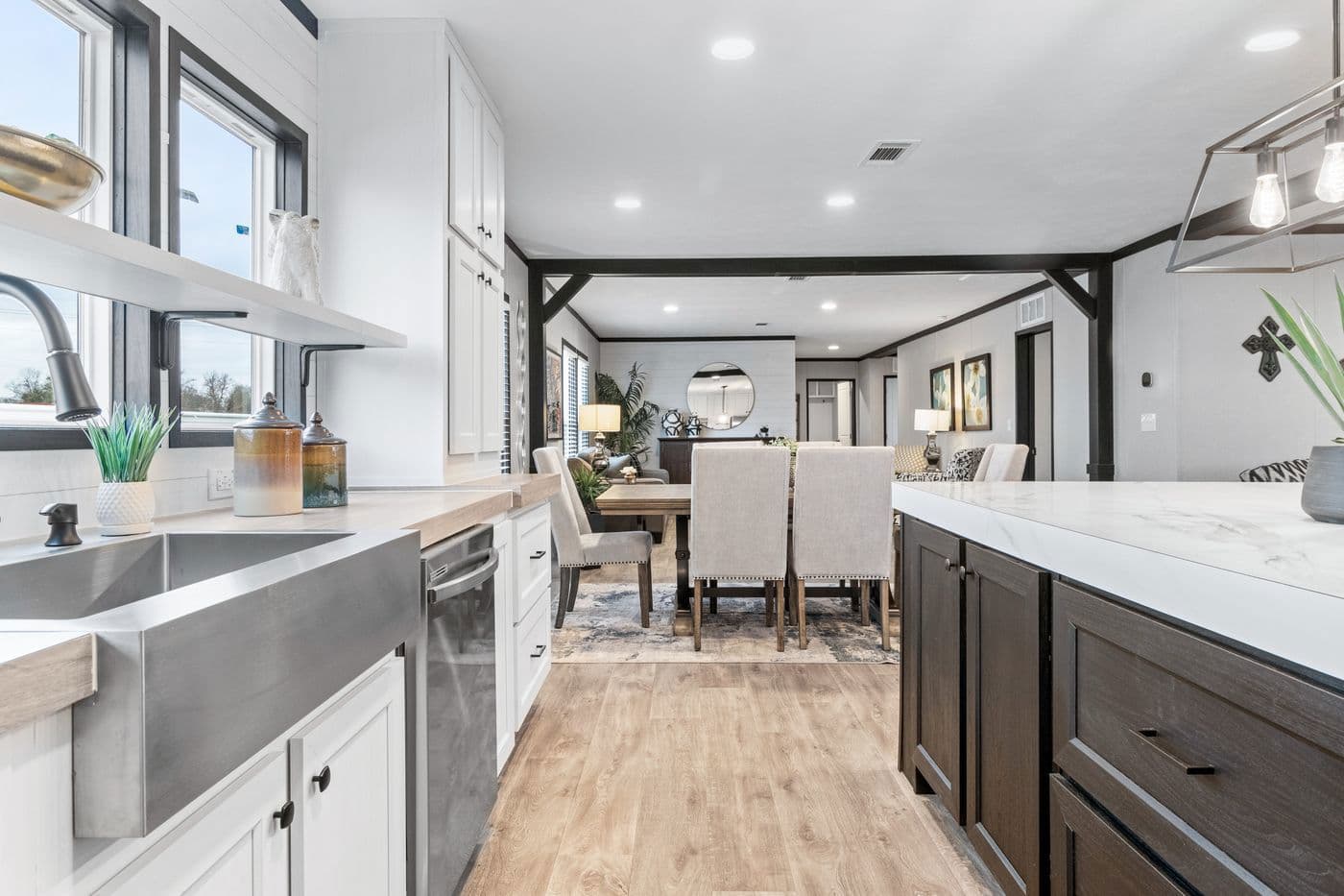 Hercules kitchen home features