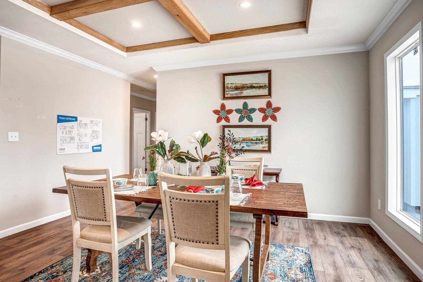 Titan extreme 3276f interior home features