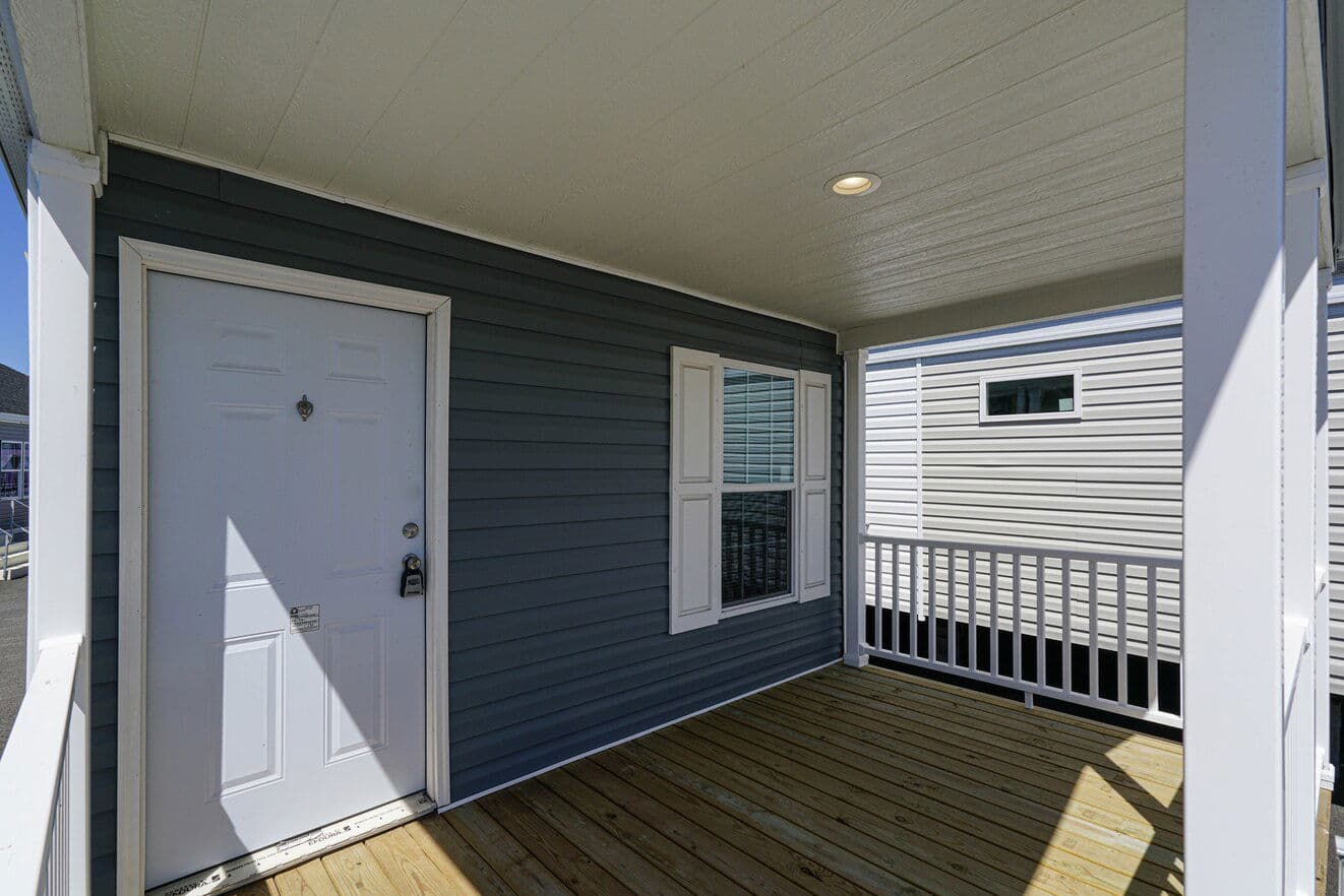 Dakota 14482d exterior home features