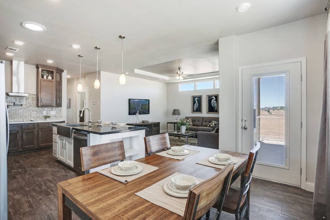 American freedom 2848pc interior home features