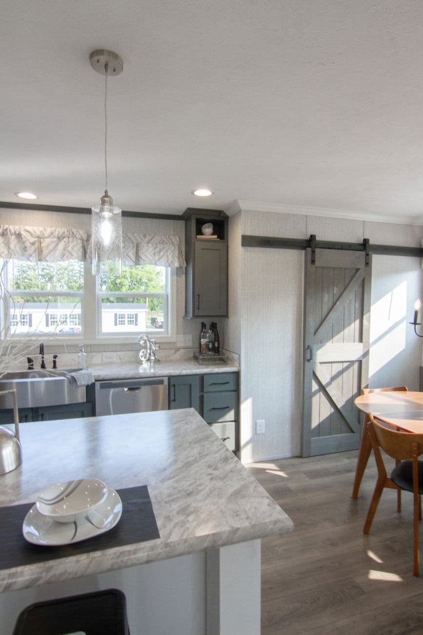 Astro elite ranch 3a2802-p interior home features