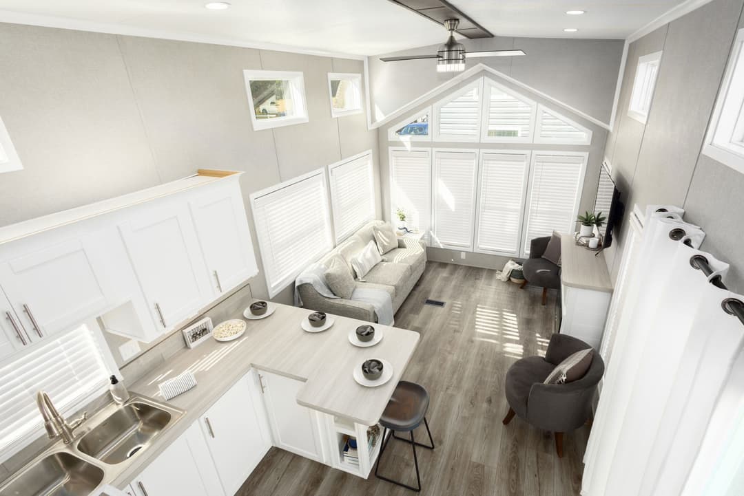 Lakeside 8104bk interior home features