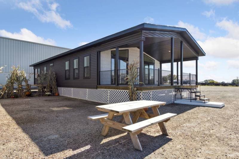 Wood manor hero and exterior home features