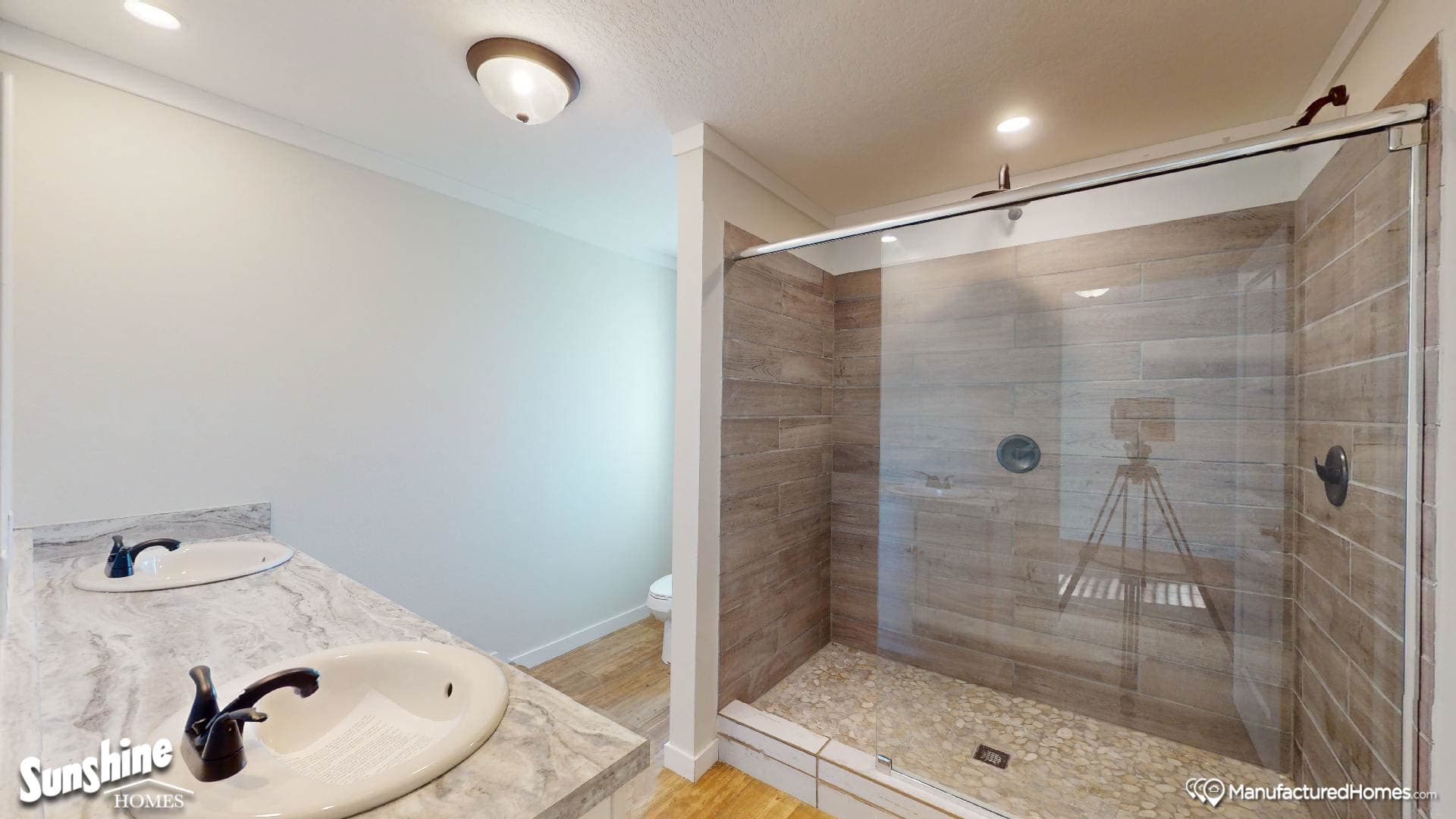 Chc1680-101 bathroom home features