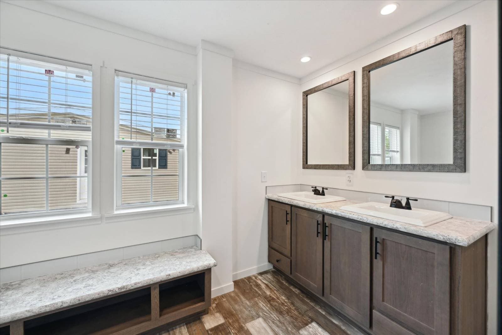 Elevate 56 bathroom home features