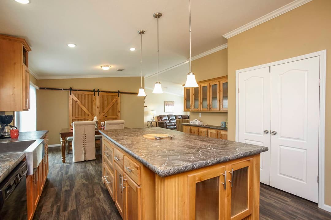 Rio grande xl kitchen and hero home features