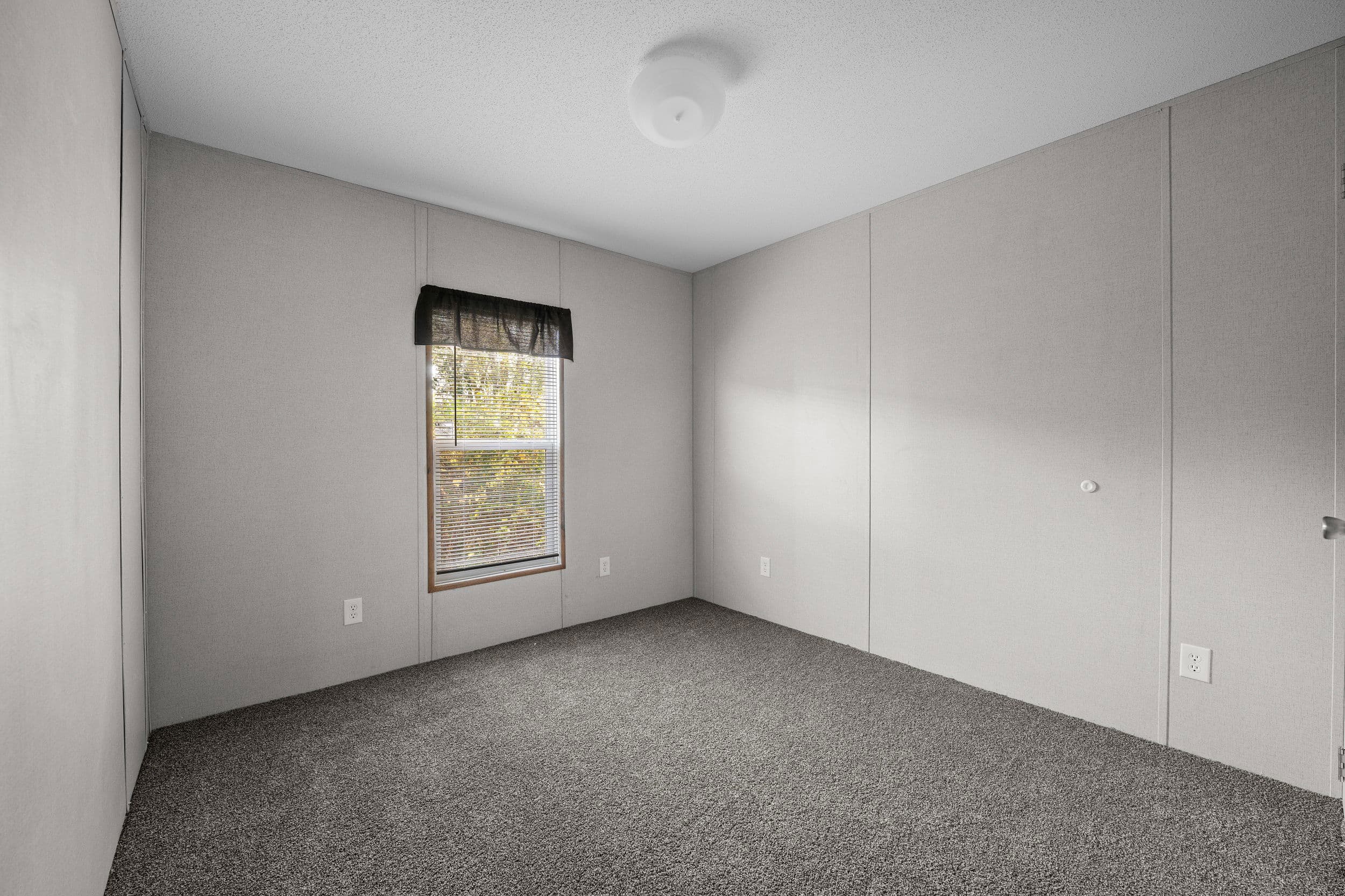 Gunner bedroom home features