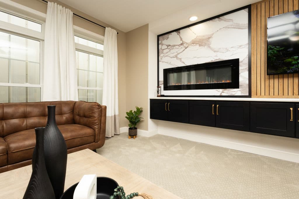 Ultra ranch 2p2460-x interior home features