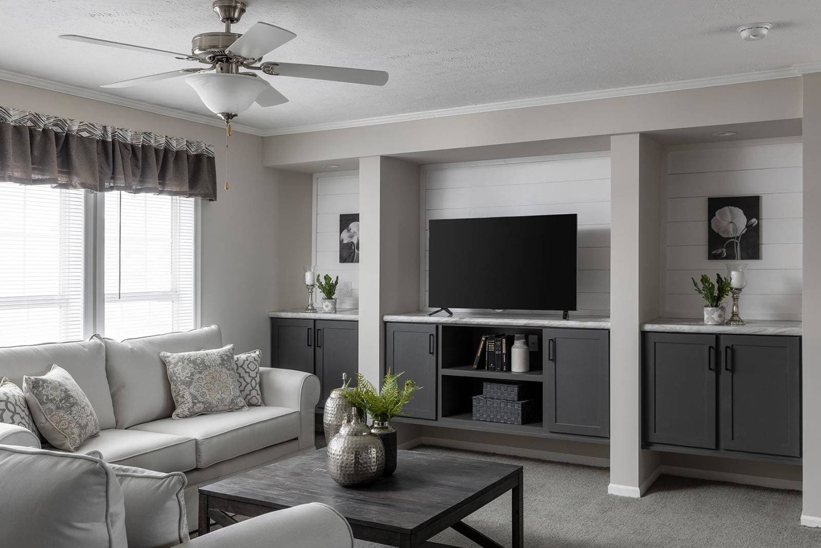 Orchid c415 interior home features